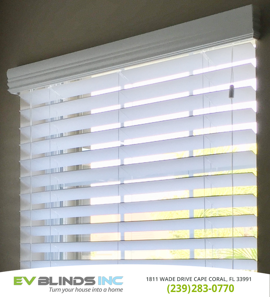 Horizontal Blinds in and near Cape Coral Florida
